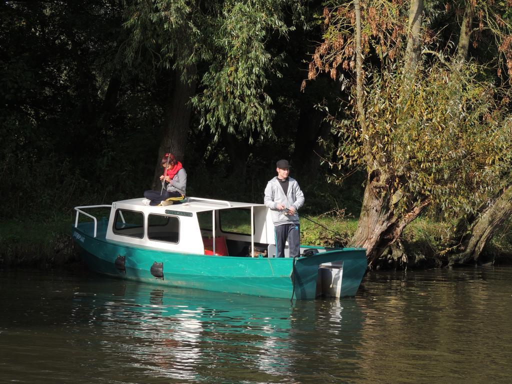 De Brabantse Biesbosch Hotel Werkendam Kültér fotó