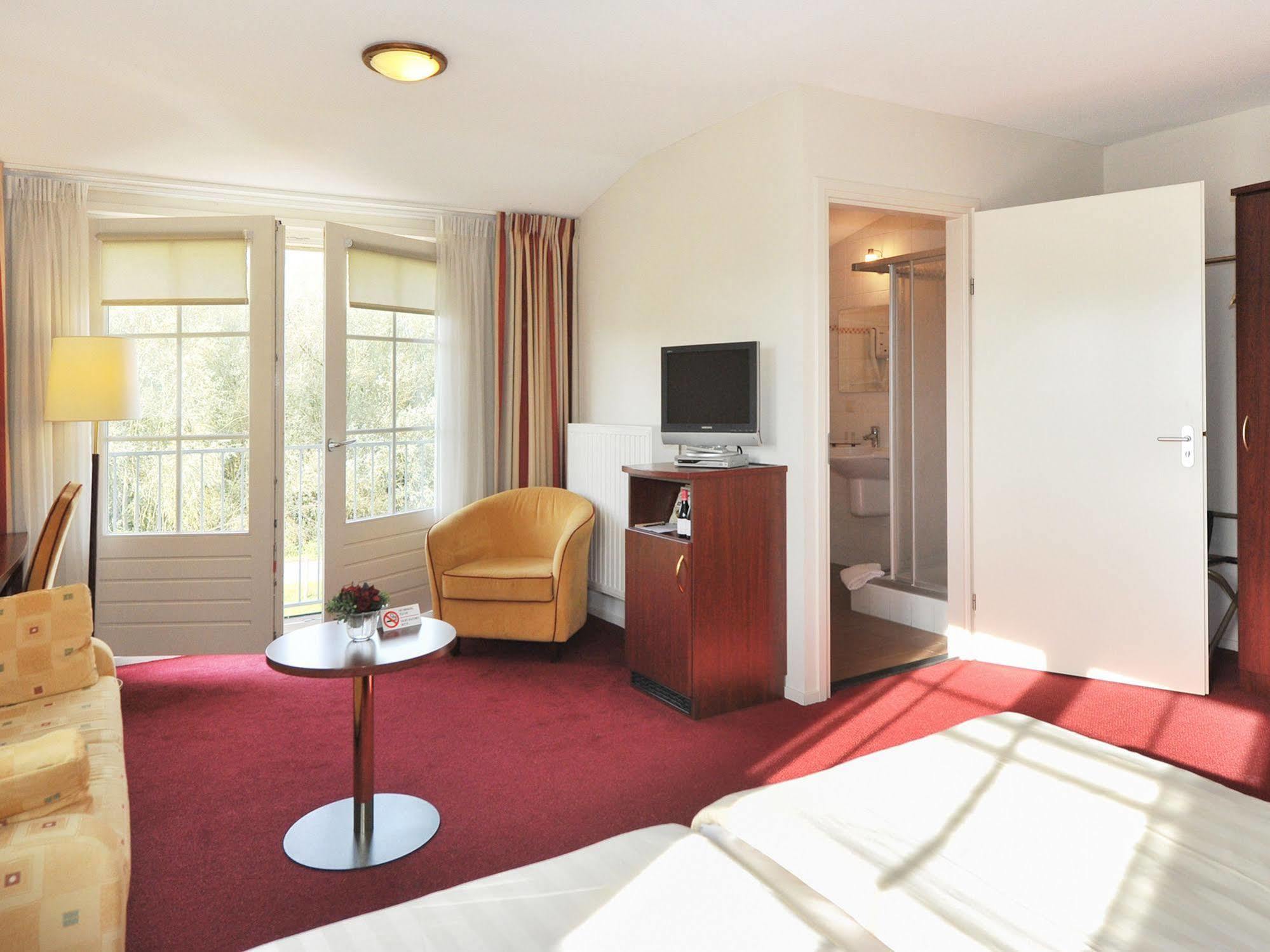 De Brabantse Biesbosch Hotel Werkendam Kültér fotó