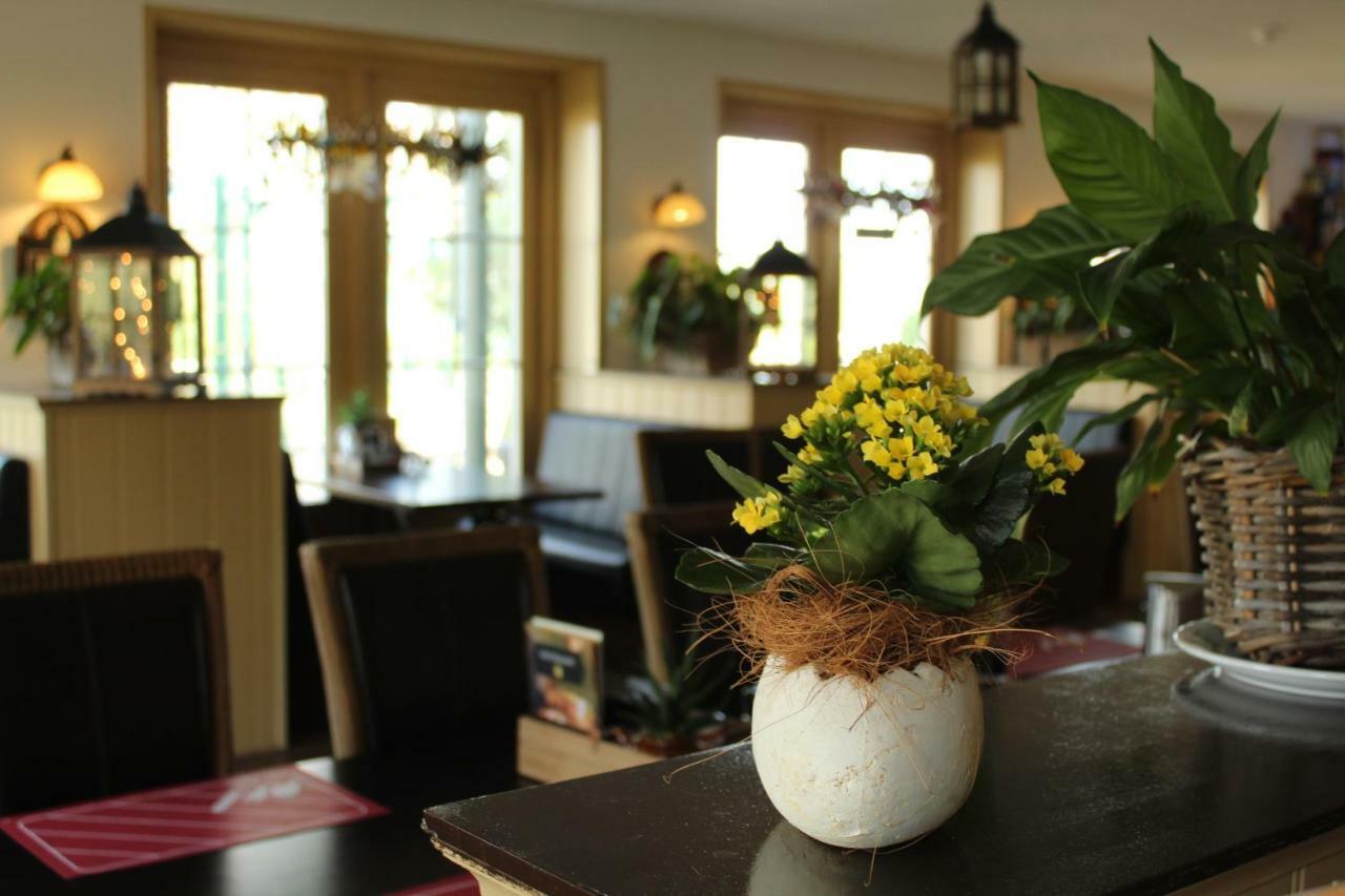 De Brabantse Biesbosch Hotel Werkendam Kültér fotó