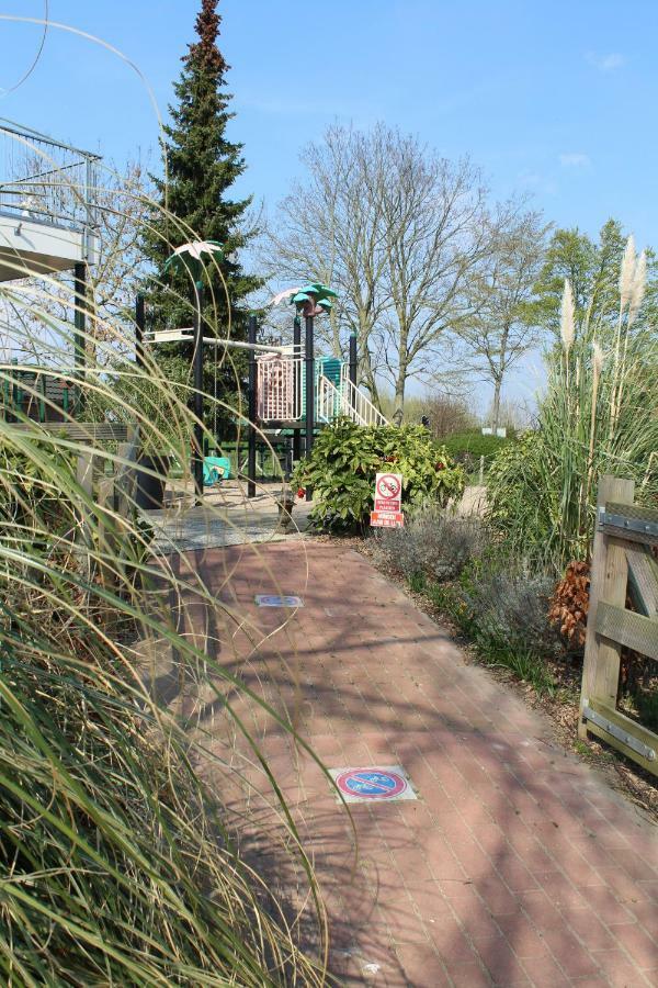 De Brabantse Biesbosch Hotel Werkendam Kültér fotó